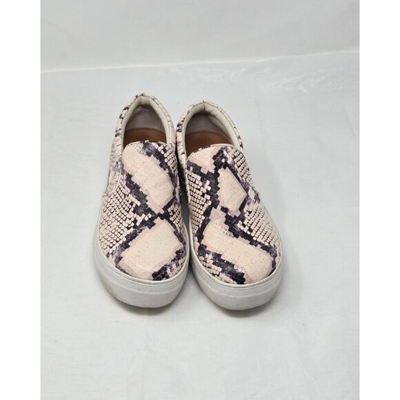 Steve Madden Shoes Women's Gills Slip On Sneakers Snakeskin Print flat size 7 M - Picture 2 of 11